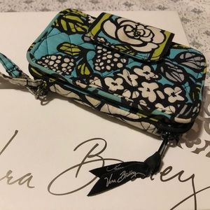 Vera Bradley Wristlet in Island Blooms- RETIRED pattern